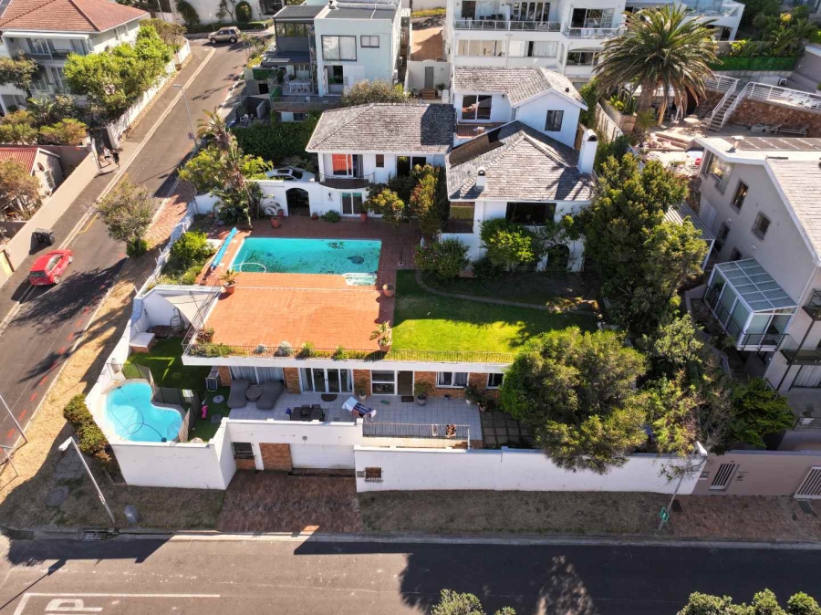 11 Bedroom Property for Sale in Camps Bay Western Cape